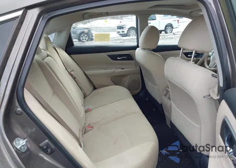 2015 Nissan Altima 2.5 Sv z USA, uszkodzony, nr VIN 1N4AL3AP9FC444449